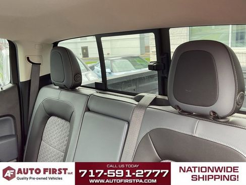 Used 2017 Chevrolet Colorado Z71 AWD/4WD image 12