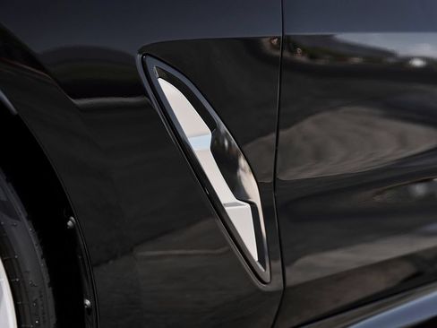 Used 2025 BMW ALPINA B8 xDrive Gran Coupe AWD/4WD image 9