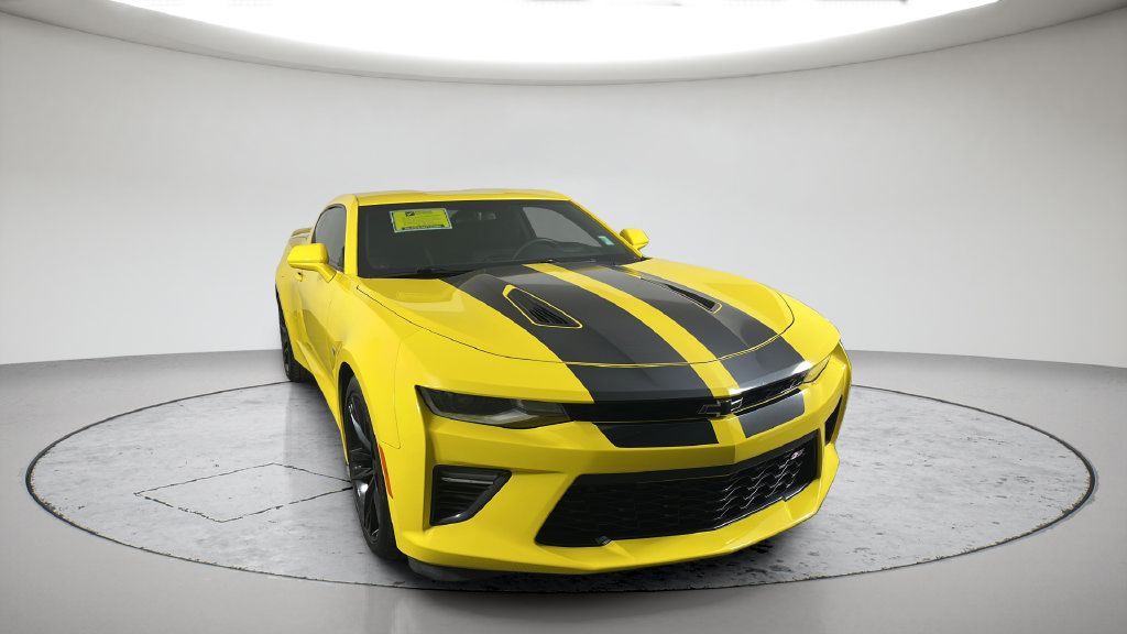 Used 2017 Chevrolet Camaro SS RWD image 3