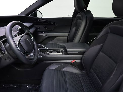 Used 2024 Lincoln Nautilus Reserve w/ Equipment Group 202A AWD/4WD image 11