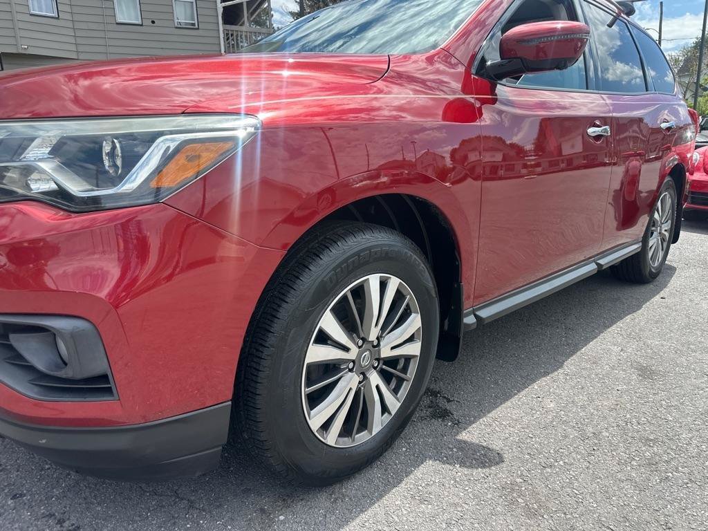 Used 2017 Nissan Pathfinder SL w/ SL Premium Package AWD/4WD image 9