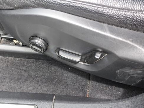 Used 2018 Volvo XC60 T8 Momentum AWD/4WD image 28