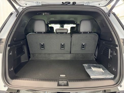 New 2026 Chevrolet Traverse RS FWD image 24