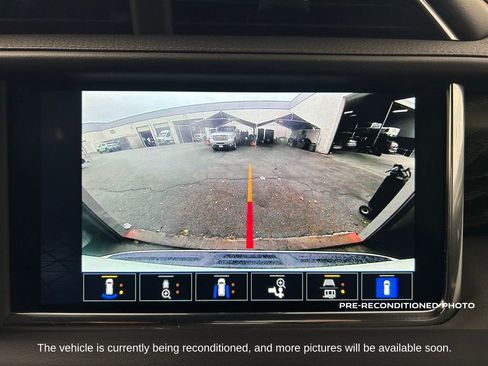 Used 2023 GMC Yukon Denali image 21