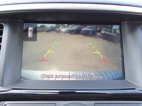 Used 2020 Nissan Pathfinder SV AWD/4WD image 25