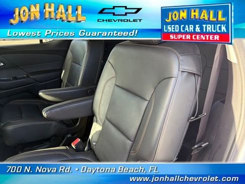 Used 2021 Chevrolet Traverse RS FWD image 21