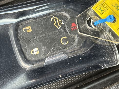 Used 2022 Chevrolet Silverado 2500 LTZ w/ LTZ Plus Package image 36