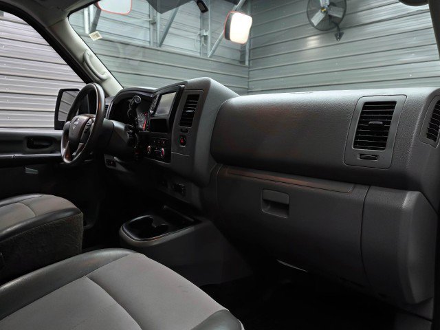 Used 2019 Nissan NV 2500 SV RWD image 15