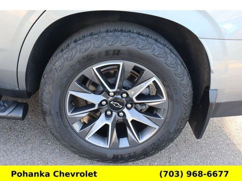 Used 2023 Chevrolet Tahoe Z71 w/ Z71 Off-Road Package AWD/4WD image 33