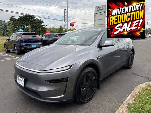 Used 2026 Tesla Model Y AWD image 5