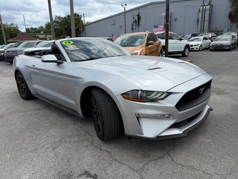 Used 2018 Ford Mustang Premium RWD image 5