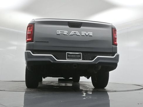 Used 2025 RAM 1500 2WD Crew Cab image 45