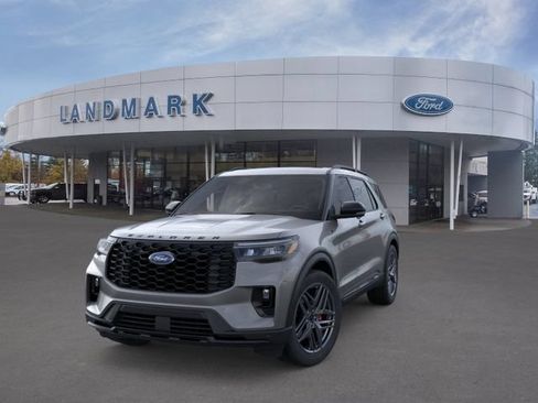 New 2026 Ford Explorer ST-Line w/ ST-Line Street Pack AWD/4WD image 2