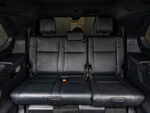 Used 2024 Toyota Sequoia Platinum image 36