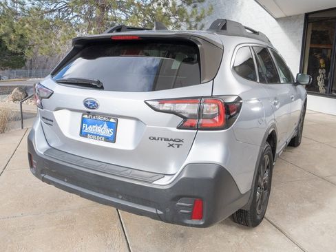 Used 2020 Subaru Outback Onyx Edition XT w/ Popular Package #2 image 6