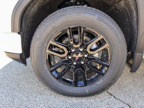 New 2026 GMC Sierra 1500 Elevation image 31
