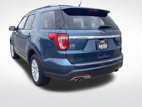Used 2018 Ford Explorer XLT w/ Equipment Group 201A AWD/4WD image 9