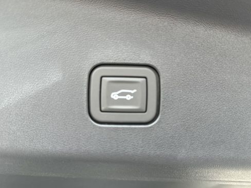 New 2026 Cadillac Vistiq Luxury image 30