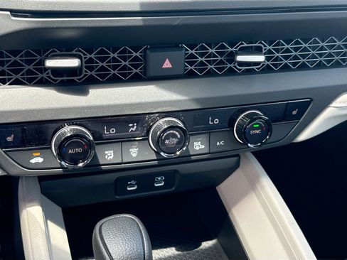 New 2025 Honda Accord SE image 12