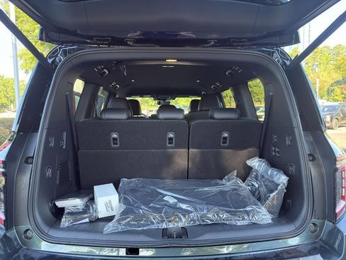 New 2025 Nissan Armada PRO-4X image 36