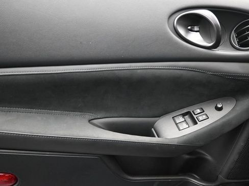 Used 2024 Nissan Z Performance w/ Floor Mat Package RWD image 18
