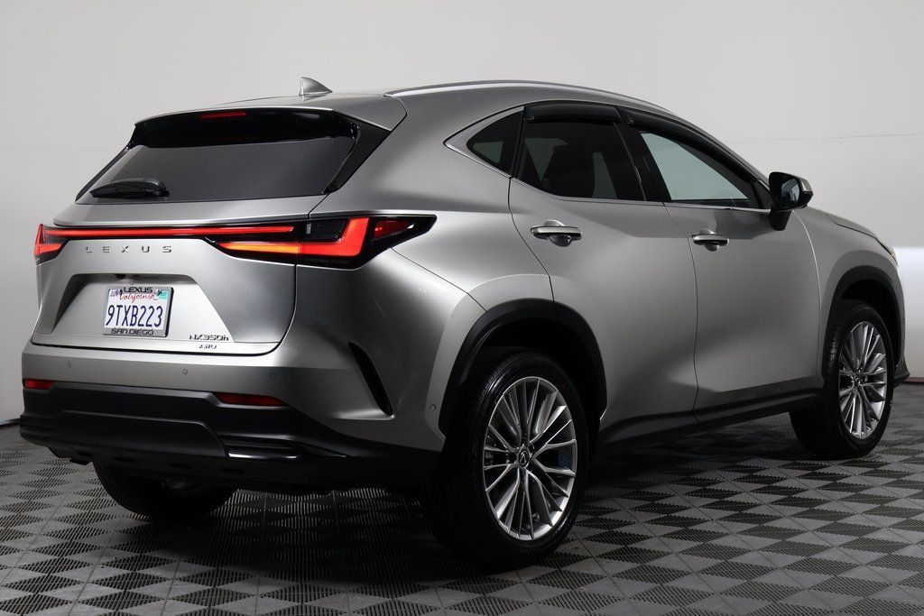 Certified 2025 Lexus NX 350h AWD w/ Accessory Package (2T) image 4