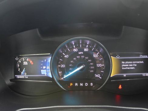Used 2019 Ford Explorer XLT w/ Equipment Group 201A FWD image 22