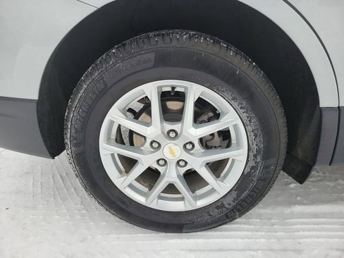 Used 2022 Chevrolet Equinox LT image 5