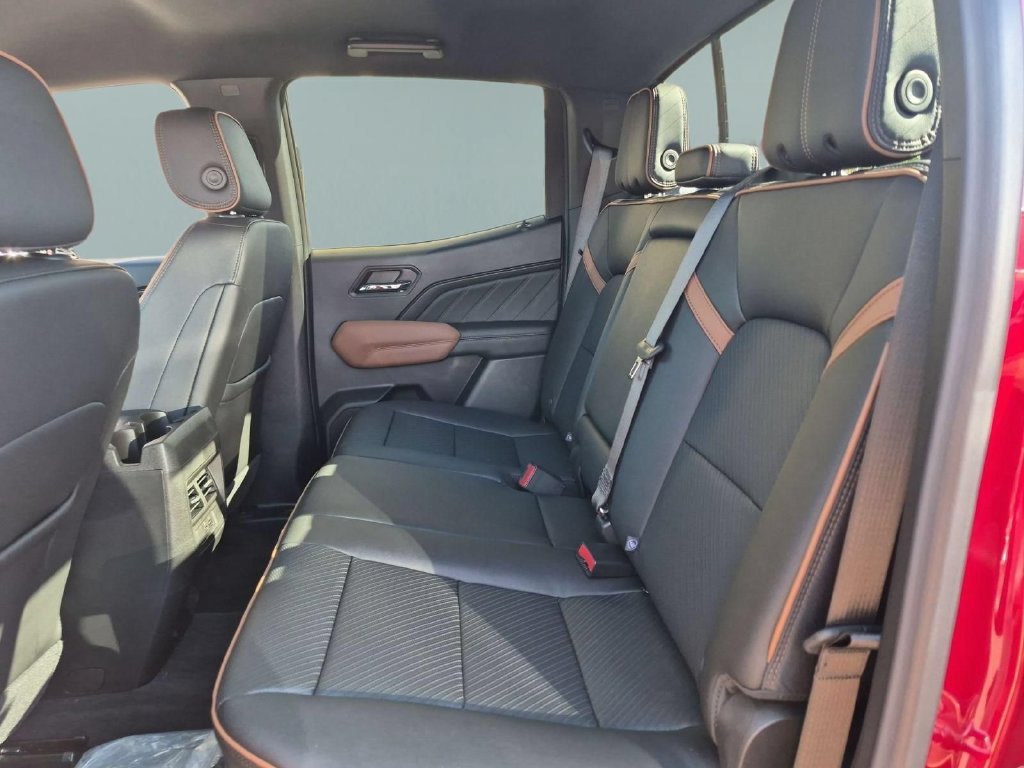 New 2026 GMC Canyon AT4 w/ AT4 Premium Package AWD/4WD image 24