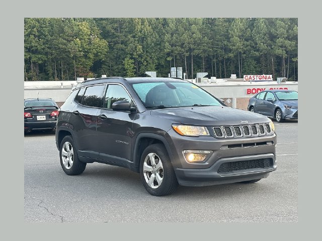 Used 2018 Jeep Compass Latitude w/ Popular Equipment Group FWD image 1
