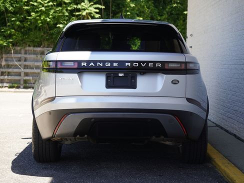 Used 2023 Land Rover Range Rover Velar S AWD/4WD image 6