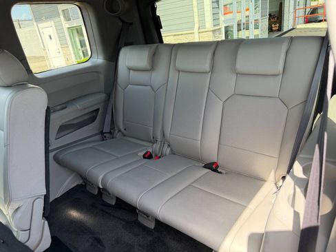 Used 2011 Honda Pilot EX-L image 12