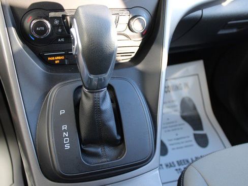 Used 2016 Ford Escape SE w/ Equipment Group 201A image 31