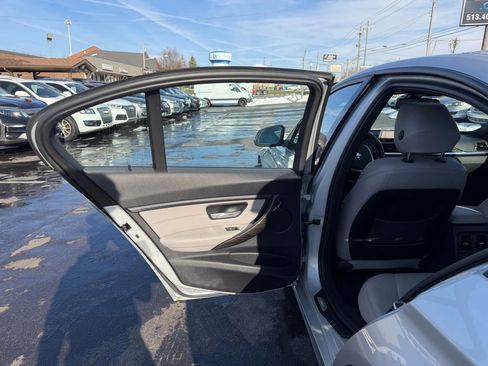 Used 2013 BMW 335i xDrive 335i xDrive Sedan 4D image 36
