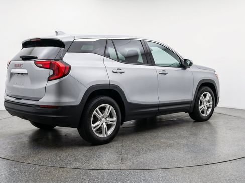 Used 2024 GMC Terrain SLE FWD image 11