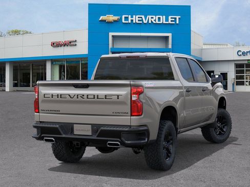 New 2026 Chevrolet Silverado 1500 Custom Trail Boss w/ LPO, Dark Essentials Package image 4