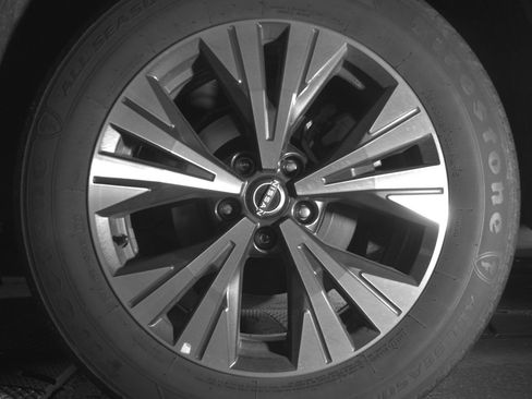 Used 2023 Nissan Rogue SV AWD/4WD image 14