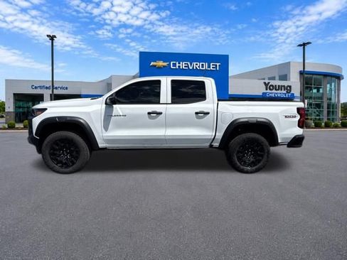 Used 2025 Chevrolet Colorado Trail Boss AWD/4WD image 4
