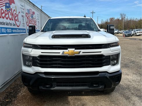 New 2026 Chevrolet Silverado 2500 Custom w/ Custom Value Package AWD/4WD image 5