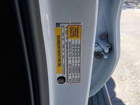 Used 2025 GMC Sierra 1500 Denali w/ Denali Reserve Package image 32