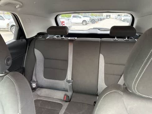 Used 2023 Chevrolet TrailBlazer LT w/ Convenience Package image 5