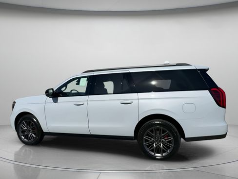 New 2025 Ford Expedition Max Platinum w/ Stealth Performance Package image 17