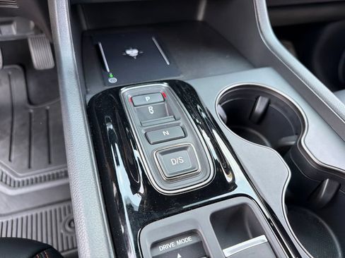 Certified 2025 Honda Pilot TrailSport image 14