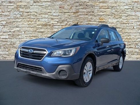 Used 2019 Subaru Outback 2.5i AWD/4WD image 5