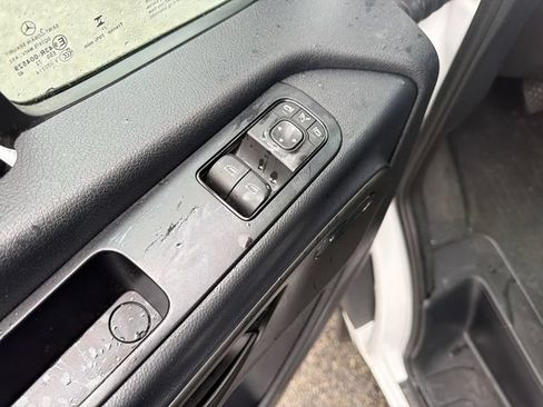 Used 2024 Mercedes-Benz Sprinter 2500 image 18