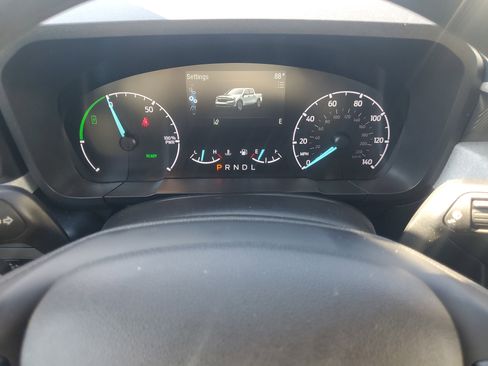 Used 2022 Ford Maverick XLT image 27