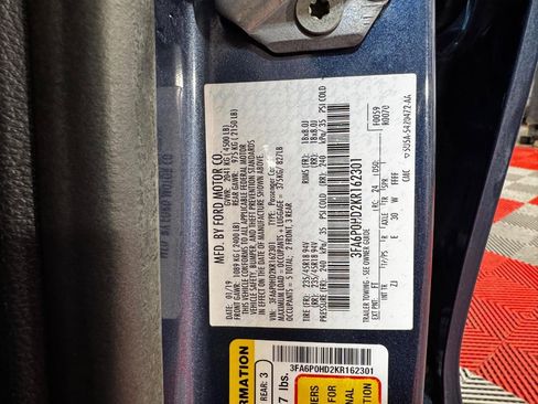 Used 2019 Ford Fusion SE w/ Equipment Group 151A FWD image 26