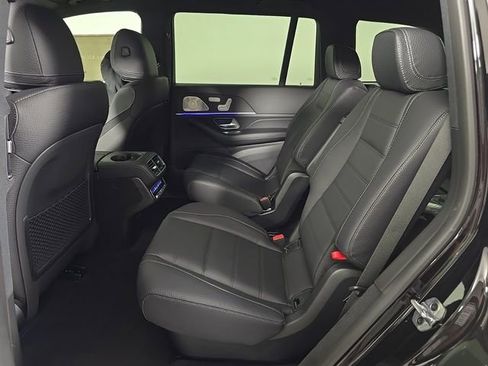 New 2026 Mercedes-Benz GLS 450 4MATIC image 15