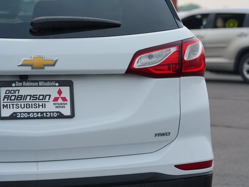 Used 2020 Chevrolet Equinox LS AWD/4WD image 10