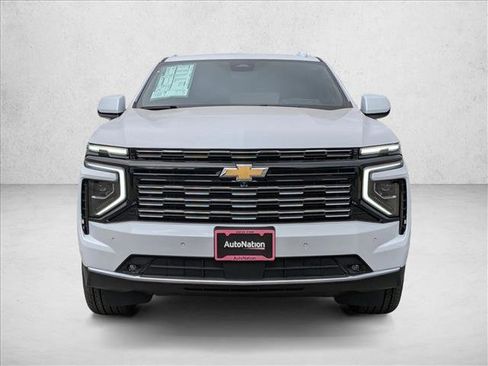 New 2026 Chevrolet Suburban High Country image 2